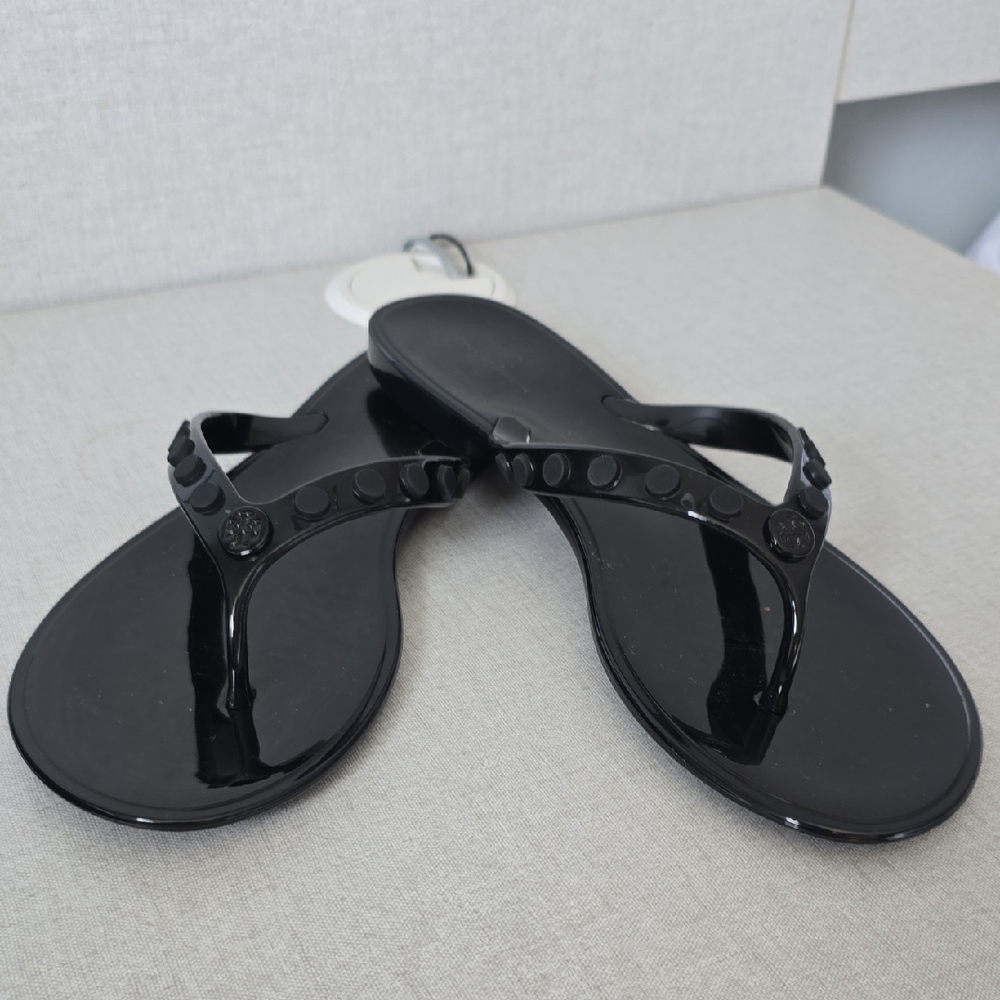 Black Flip Flop Sandals. Tory Burch, (w7).NEW, NEVER WORN.